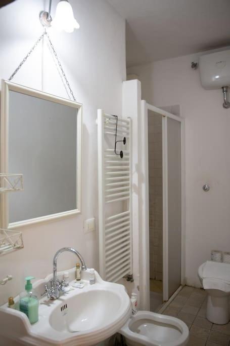 Elegant Apartment Outside Ztl & 10Min From Center Florence Buitenkant foto